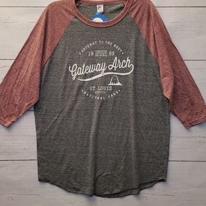 NWT**St. Louis Gateway Arch Snow Raglan T-shirt XL